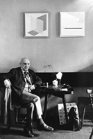 Henryk Stażewski w kawiarence SARP-u, fot. Tadeusz Rolke, fot. z Archiwum Galerii Foksal